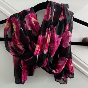 SCARF. Lightweight Black with Pink Floral Pattern